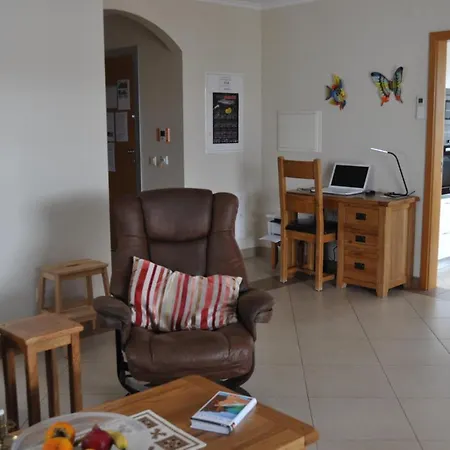 Penthouse Maria, O Pomar Cabanas, Sea View *